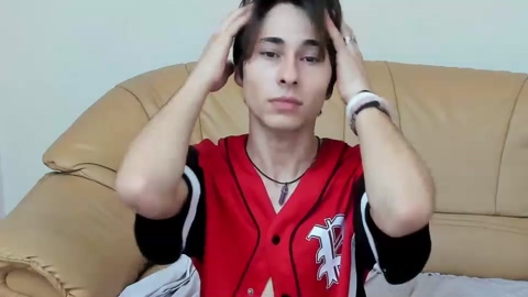 kevin_hug  27-08-2022